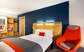 Holiday Inn Express Dundee By Ihg